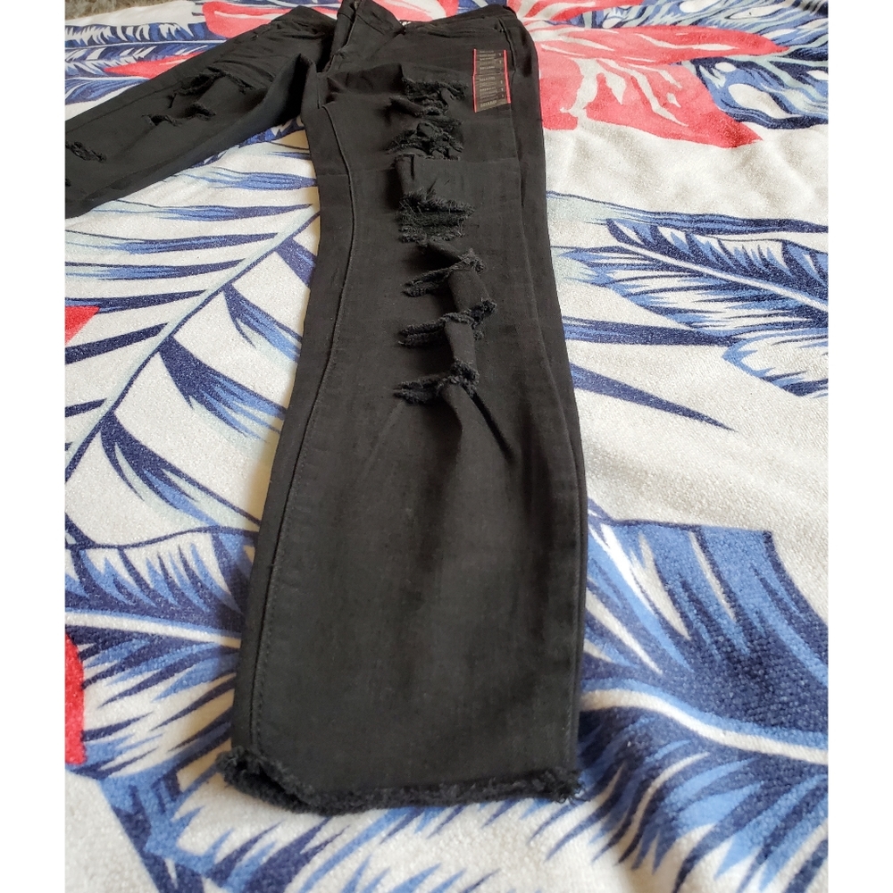 Size 1-NiceButt Distressed Miami High Rise-Black - Picture 4 of 7